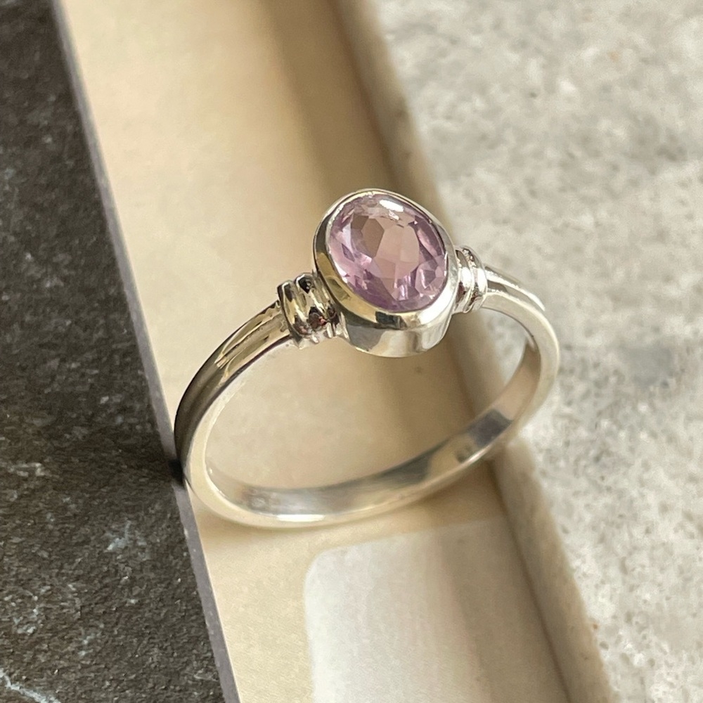 925 Sterling silver Natural Amethyst Ring! Sizes available: US:6,7,8  “VIBES”